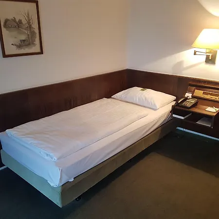Parkhotel Frankfurt-roedermark Otel 4*