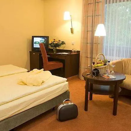 Otel Parkhotel Frankfurt-roedermark